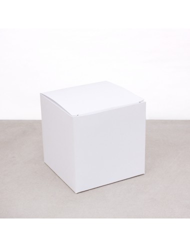 caja cuadrada reciclada